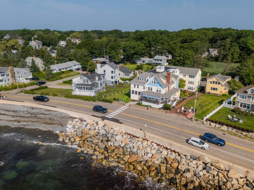 Beach House Inn