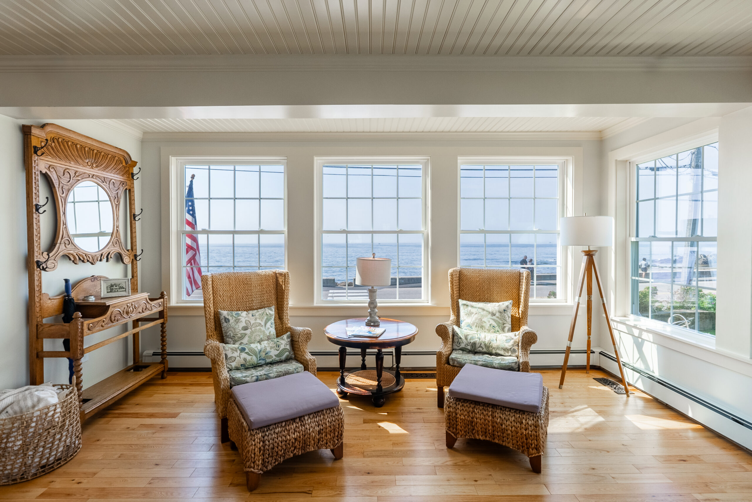 Beach House Inn lobby with coastal décor in Kennebunk Maine
